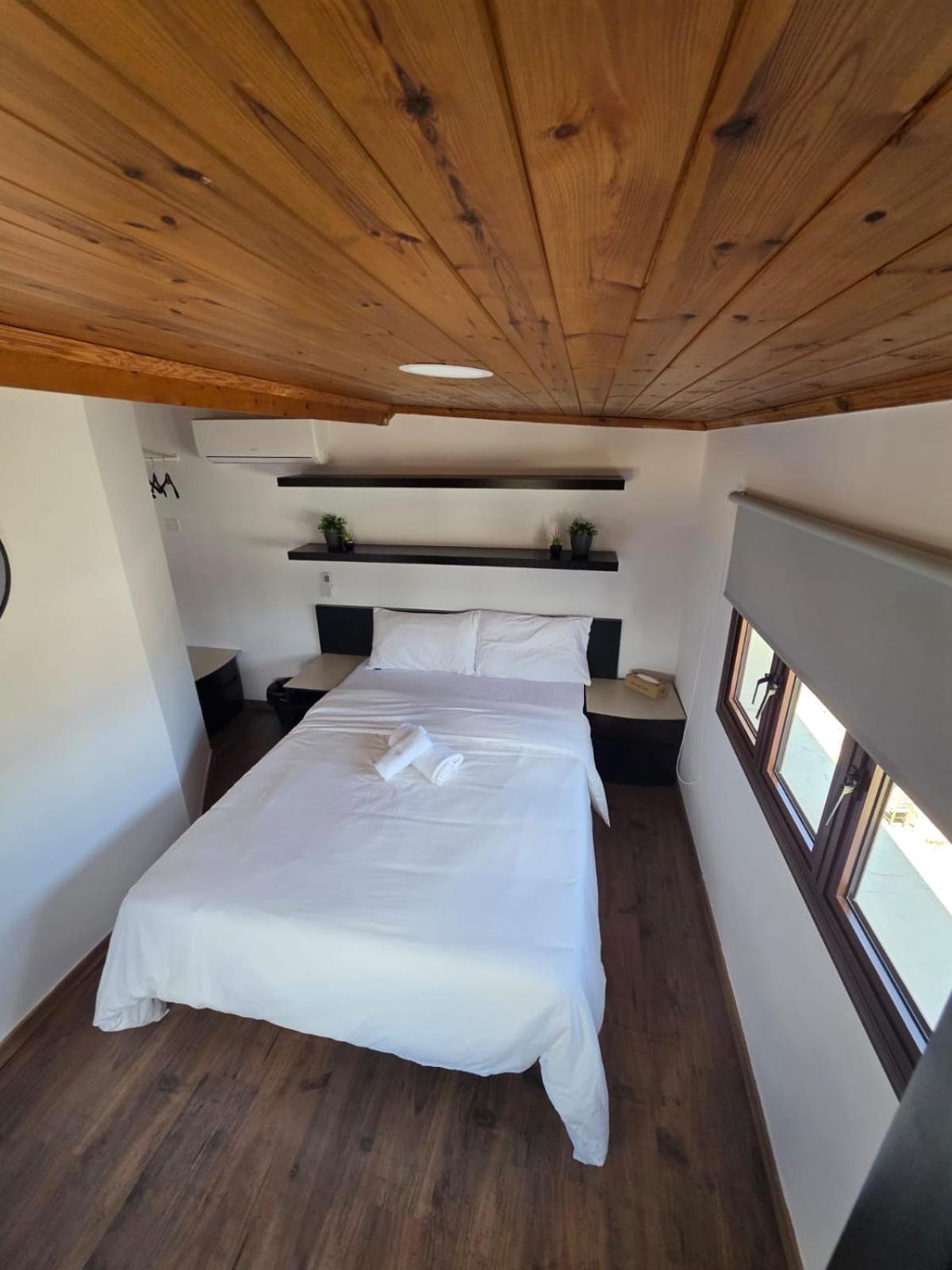 Town Centre Suites Ларнака Екстер'єр фото