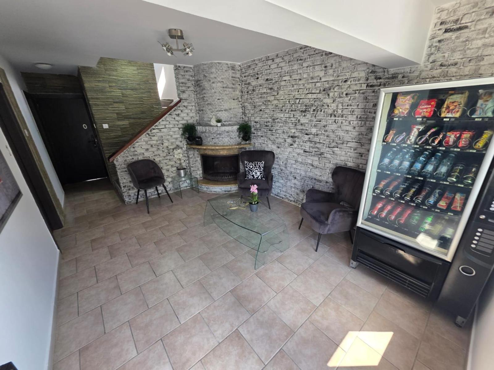 Town Centre Suites Ларнака Екстер'єр фото