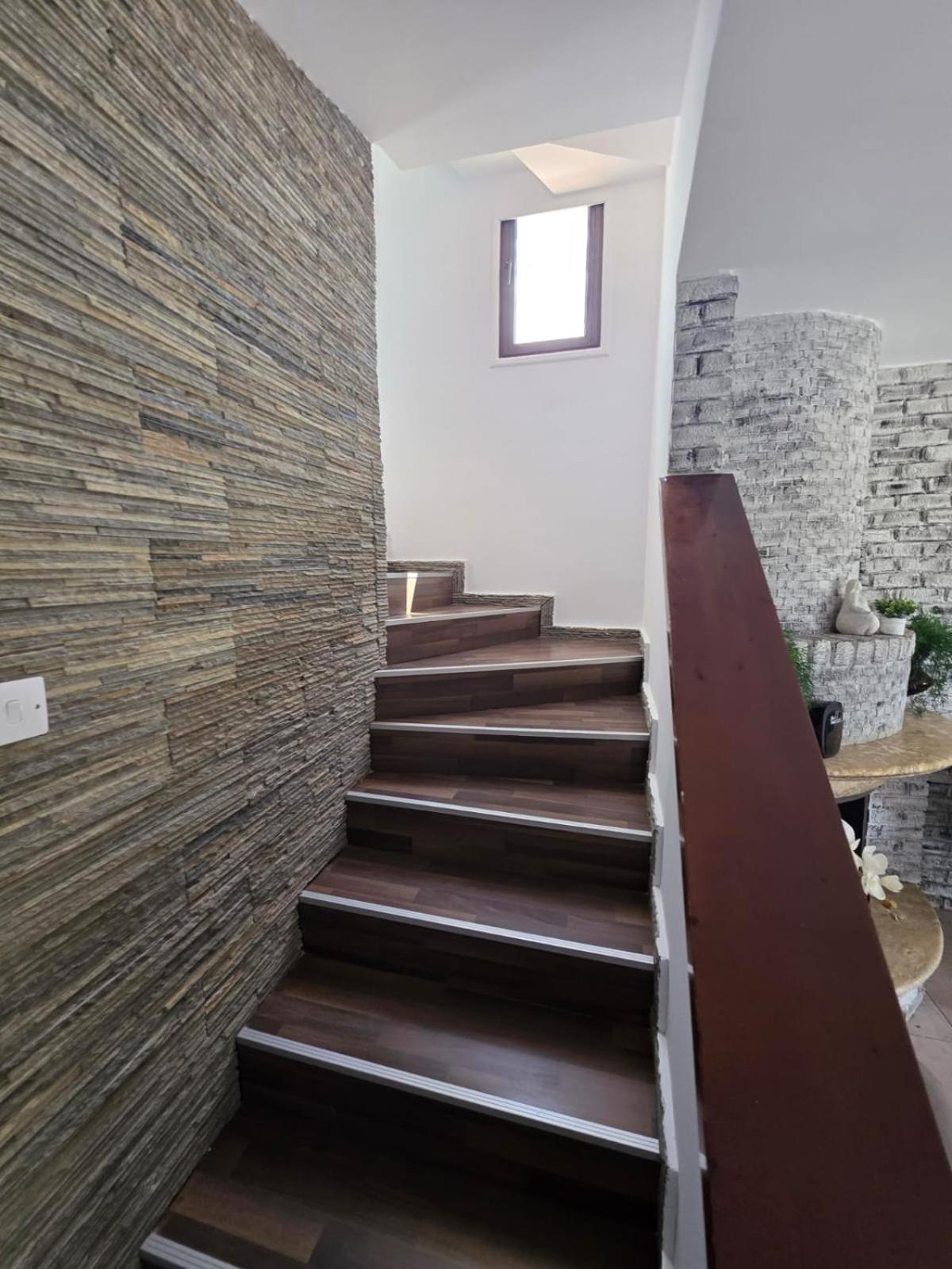 Town Centre Suites Ларнака Екстер'єр фото